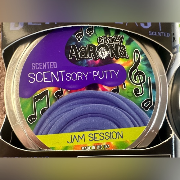 Crazy Aaron’s Scentsory Berry Scent Scented Thinking Putty Jam Session 2.75” Tin - Picture 14 of 16